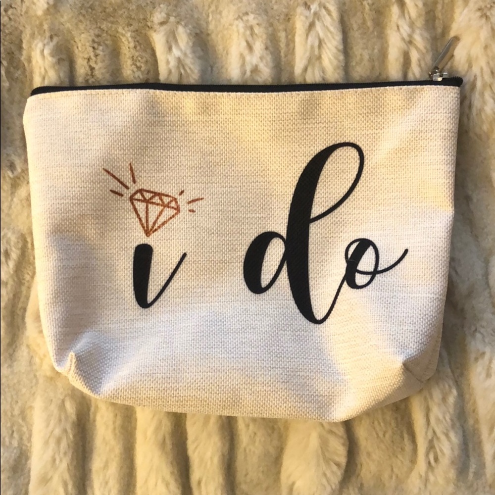 “I Do” zip bag - Picture 2 of 3